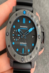 Replica Panerai Submersible PAM00960 VS Factory Carbon Fiber Case